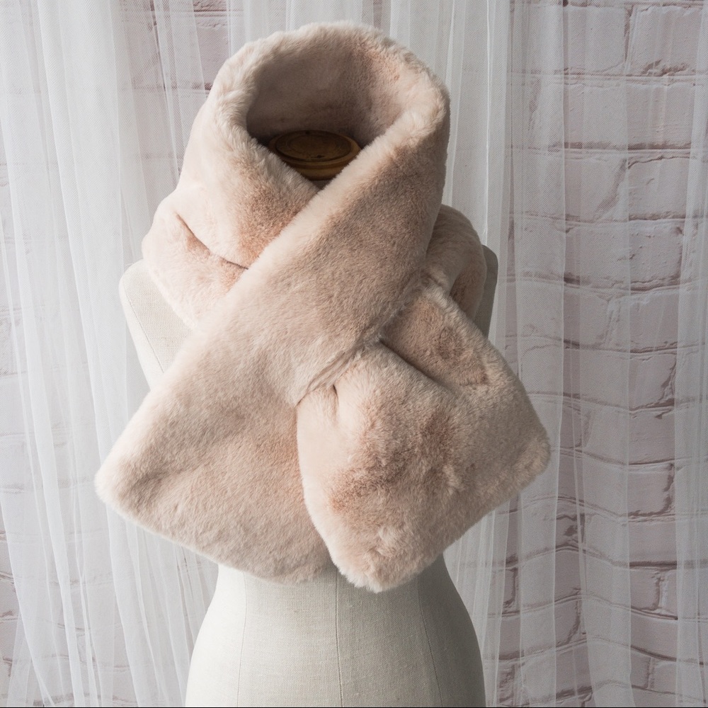 MINISO Faux Fur Scarf Neck Warmer One Size